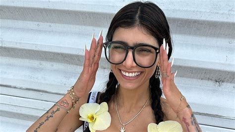 mia khalifa ultimo porno|Mia Khalifa Porn Videos 2024: Porn Star Sex Scenes